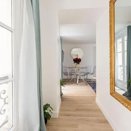 Apartment Cosy 3 Bedrooms & 2 Bathrooms - Louvre *
